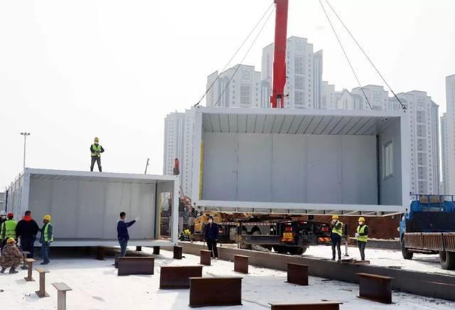 從雷神山、火神山醫(yī)院建設看未來醫(yī)用住人集裝箱房發(fā)展趨勢